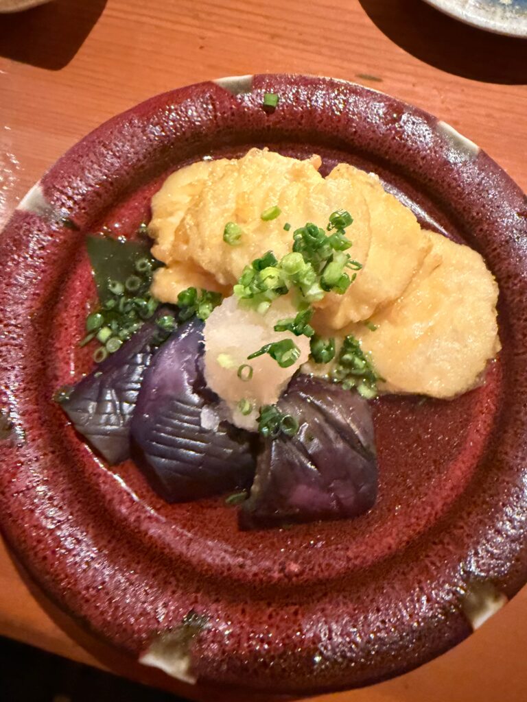 大根おろしをのせた長芋と茄子の揚げ出し